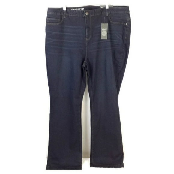 Avenue Dark Blue Wash Premium Stretch Modern Curvy Boot Leg Denim Jean Women 26T - Picture 1 of 14